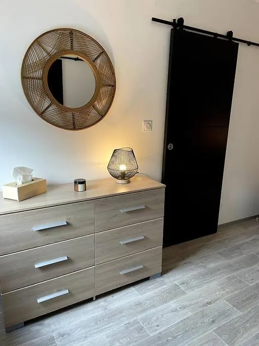 דירה מולאן Bel Appartement Sur Cour Plein Centre Ville Et Parking